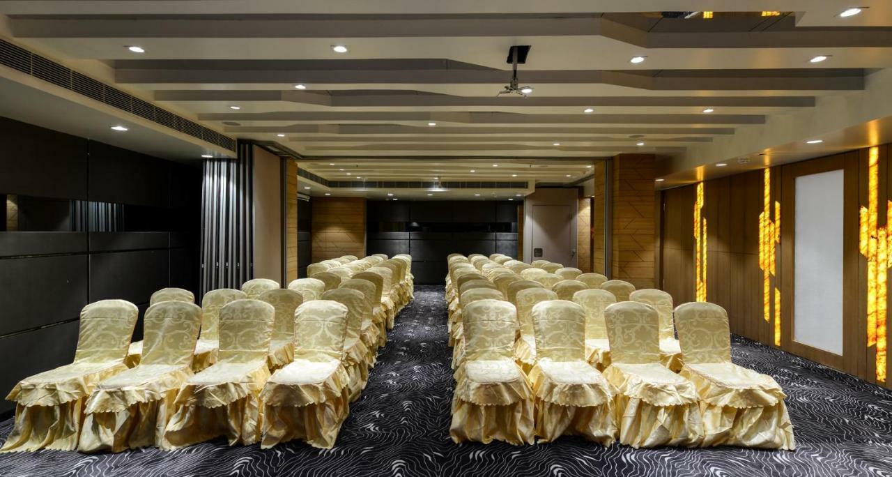 Hotel Atishay Bhopal Extérieur photo
